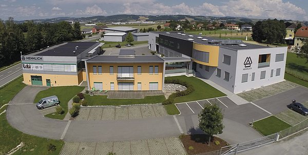 HENNLICH - neues Betriebsgebäude in Suben bei Schärding
